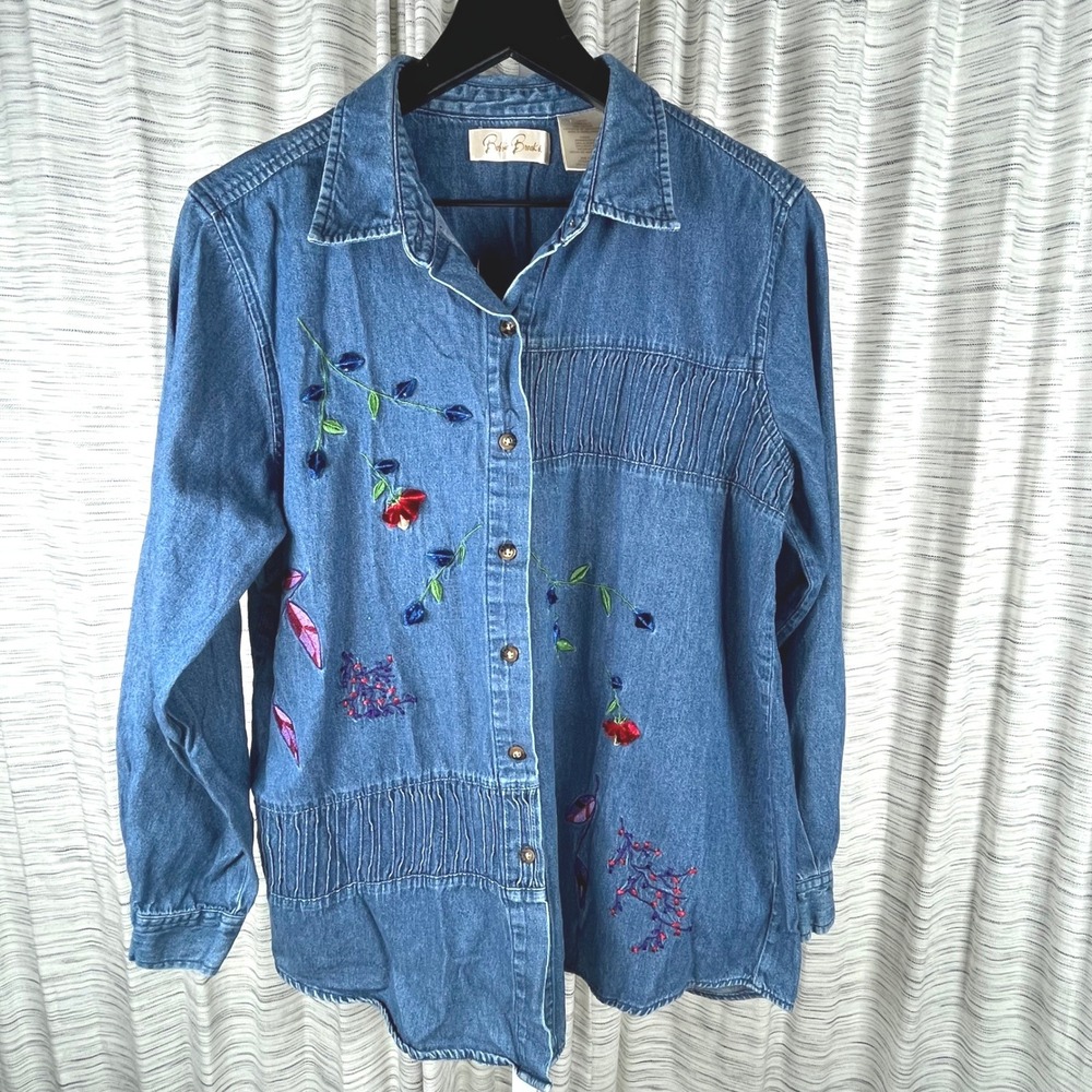 Bobbie Brooks Denim Button Up Shirt Floral Embroidered Pleated Blue Womens L
